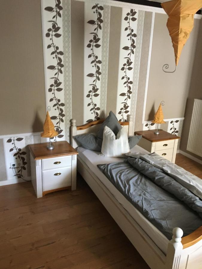 Ferienwohnung Rabennest Hatzenport Bagian luar foto